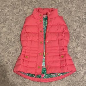 NWOT Pink Lilly Pulitzer Puffer Vest Women’s Size XS (zipper & buttons)